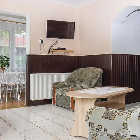 Amazing In W/ 3 Bedrooms Nyaraló