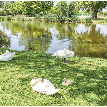 Amazing In W/ 3 Bedrooms Balatonkeresztúr